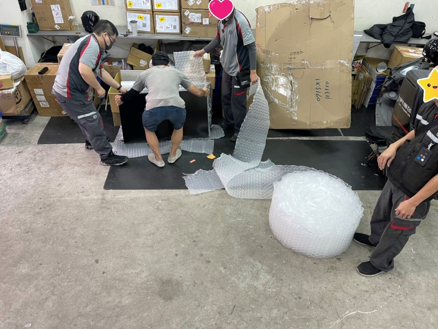 搬家公司推薦、台北搬家推薦【榮福搬家公司】南港搬家、電視牆拆裝、拆玻璃、桃園搬家公司推薦、新北搬家公司推薦、企業搬運服務、搬公司行號、廠房遷移、公司行號搬遷、政府機關搬遷、百貨專櫃遷移、學校單位搬遷、精緻包裝、家庭搬家、搬家具、家電搬運、搬電視、搬工、拆裝工具組,針對顧客都秉持以用心實在專業搬家技巧,搬家實在用心值得您的信賴與選擇。歡迎來電咨詢02-2651-2727,榮福搬家有專員立即為您服務。專業拆裝技能、系統式家具拆裝找專業的榮福搬家就對了。 搬家公司推薦、台北搬家推薦【榮福搬家公司】南港搬家、電視牆拆裝、拆玻璃、桃園搬家公司推薦、新北搬家公司推薦、企業搬運服務、搬公司行號、廠房遷移、公司行號搬遷、政府機關搬遷、百貨專櫃遷移、學校單位搬遷、精緻包裝、家庭搬家、搬家具、家電搬運、搬電視、搬工、拆裝工具組,針對顧客都秉持以用心實在專業搬家技巧,搬家實在用心值得您的信賴與選擇。歡迎來電咨詢02-2651-2727,榮福搬家有專員立即為您服務。專業拆裝技能、系統式家具拆裝找專業的榮福搬家就對了。