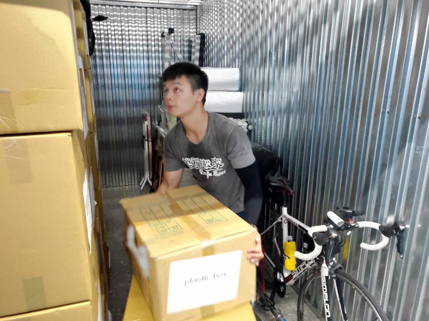 搬家公司推薦、新北搬家推薦【榮福搬家公司】南港搬家、桃園搬家公司推薦、台北搬家公司推薦、大型家具搬運、單件家具運送、單一物件搬運、運動器材搬運、搬運動設備、搬家具、冰箱搬運、基隆搬家、搬家電、床墊搬運、搬公司行號、家庭搬家、搬鋼琴、重物搬運、搬工、搬運、搬家紙箱、跨縣市搬家、搬家估價,針對顧客都秉持以用心實在專業搬家技巧,搬家實在用心值得您的信賴與選擇。歡迎來電咨詢02-2651-2727,榮福搬家有專員立即為您服務。 搬家公司推薦、新北搬家推薦【榮福搬家公司】南港搬家、桃園搬家公司推薦、台北搬家公司推薦、大型家具搬運、單件家具運送、單一物件搬運、運動器材搬運、搬運動設備、搬家具、冰箱搬運、基隆搬家、搬家電、床墊搬運、搬公司行號、家庭搬家、搬鋼琴、重物搬運、搬工、搬運、搬家紙箱、跨縣市搬家、搬家估價,針對顧客都秉持以用心實在專業搬家技巧,搬家實在用心值得您的信賴與選擇。歡迎來電咨詢02-2651-2727,榮福搬家有專員立即為您服務。