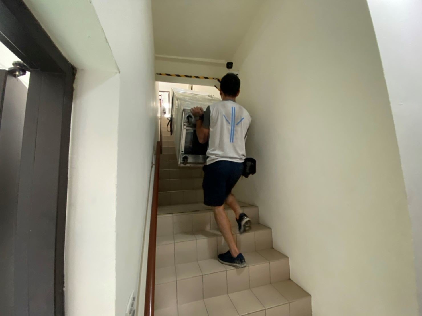 實驗室設備搬遷、搬生醫設備、搬重物【榮福搬家公司】實驗室遷移、搬冷凍櫃、搬-86度立式超低溫冰箱、搬直立式冷凍櫃、大型廚房設備搬運、搬機械設備、精密儀器、醫療器材搬運、搬洗衣機、搬披薩窯、精搬金庫、搬保險櫃、精搬魚缸、精搬鋼琴、跨縣市搬家、搬工計時、人力搬運、搬運、大型健身器材搬運、搬大型運動設備、搬營業用冰箱、搬臥式工作檯冰箱、烤箱搬運、搬營業用製冰機、店面搬遷、廠房遷移、企業搬運服務、搬家首選、吊掛搬運、吊家具搬運、特殊重物搬運、專搬重物、新北搬家推薦、搬家公司、基隆搬家、南港搬家、桃園搬家公司、台北搬家公司推薦:大台北搬家,精緻包裝搬運「細膩包裝、專業搬運、用心服務、以客為尊」是榮福搬家公司的宗旨與精神。歡迎立即來電02-2651-2727專人服務。 實驗室設備搬遷、搬生醫設備、搬重物【榮福搬家公司】實驗室遷移、搬冷凍櫃、搬-86度立式超低溫冰箱、搬直立式冷凍櫃、大型廚房設備搬運、搬機械設備、精密儀器、醫療器材搬運、搬洗衣機、搬披薩窯、精搬金庫、搬保險櫃、精搬魚缸、精搬鋼琴、跨縣市搬家、搬工計時、人力搬運、搬運、大型健身器材搬運、搬大型運動設備、搬營業用冰箱、搬臥式工作檯冰箱、烤箱搬運、搬營業用製冰機、店面搬遷、廠房遷移、企業搬運服務、搬家首選、吊掛搬運、吊家具搬運、特殊重物搬運、專搬重物、新北搬家推薦、搬家公司、基隆搬家、南港搬家、桃園搬家公司、台北搬家公司推薦:大台北搬家,精緻包裝搬運「細膩包裝、專業搬運、用心服務、以客為尊」是榮福搬家公司的宗旨與精神。歡迎立即來電02-2651-2727專人服務。