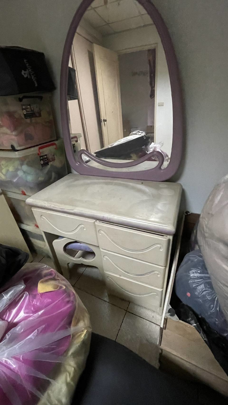 搬工計時、人工搬運、搬水晶洞【榮福搬家公司】特殊重物搬運、專搬重物、人力搬運、搬家首選、口碑第一、精搬金庫、搬保險櫃、精搬魚缸、跨縣市搬家、床墊搬運、搬床組、搬洗衣機、冰箱搬運、搬家具、搬展示木櫃、搬大理石桌、搬大型茶几、石墩搬運、搬置物櫃辦公桌、搬個人活動櫃、石頭搬運、搬神明桌、木製家具搬運、吊掛搬運、吊家具搬運、家庭搬家、辦公室遷移、公司行號搬遷、同棟不同樓層搬運、桃園搬家公司推薦、南港搬家、基隆搬家、新北搬家公司推薦、台北搬家公司推薦:大台北搬家,精緻包裝搬運「細膩包裝、專業搬運、用心服務、以客為尊」是榮福搬家公司的宗旨與精神。歡迎立即來電02-2651-2727專人服務。 搬工計時、人工搬運、搬水晶洞【榮福搬家公司】特殊重物搬運、專搬重物、人力搬運、搬家首選、口碑第一、精搬金庫、搬保險櫃、精搬魚缸、跨縣市搬家、床墊搬運、搬床組、搬洗衣機、冰箱搬運、搬家具、搬展示木櫃、搬大理石桌、搬大型茶几、石墩搬運、搬置物櫃辦公桌、搬個人活動櫃、石頭搬運、搬神明桌、木製家具搬運、吊掛搬運、吊家具搬運、家庭搬家、辦公室遷移、公司行號搬遷、同棟不同樓層搬運、桃園搬家公司推薦、南港搬家、基隆搬家、新北搬家公司推薦、台北搬家公司推薦:大台北搬家,精緻包裝搬運「細膩包裝、專業搬運、用心服務、以客為尊」是榮福搬家公司的宗旨與精神。歡迎立即來電02-2651-2727專人服務。